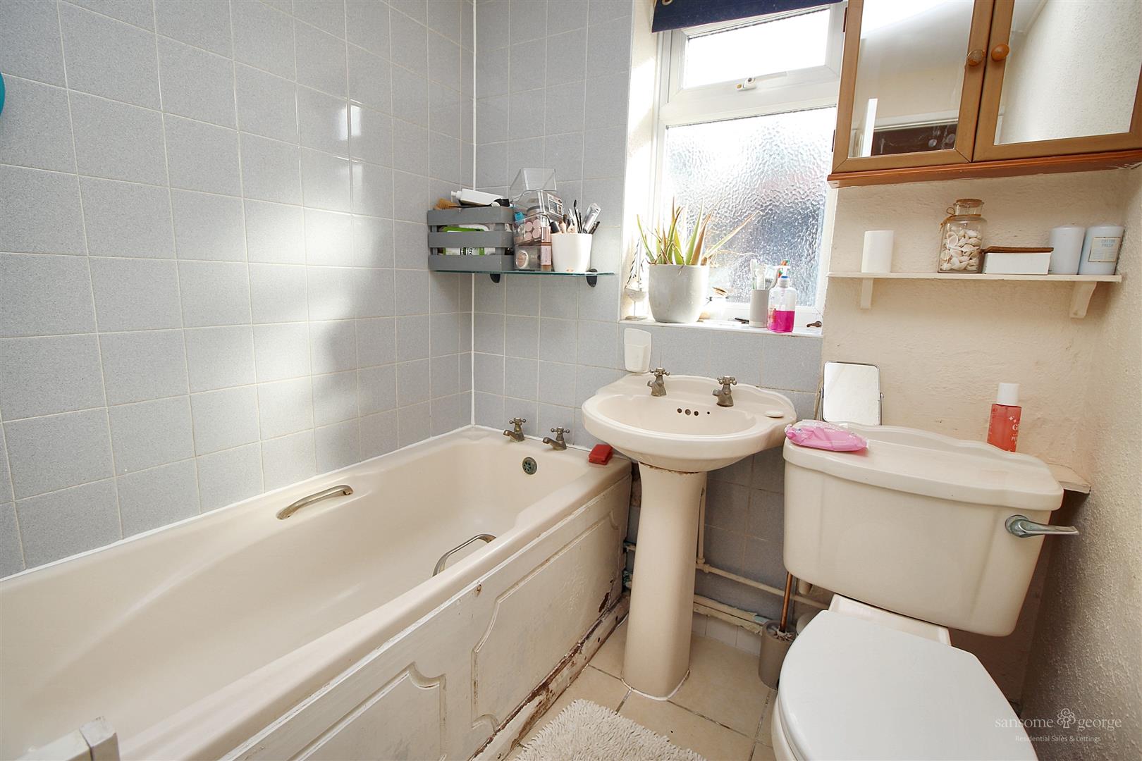 Taff Way, Tilehurst, Reading
